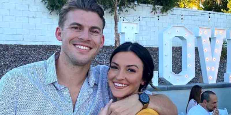 'The Bachelorette' Tia Booth Expecting  First Child With Fiancé Taylor Mock