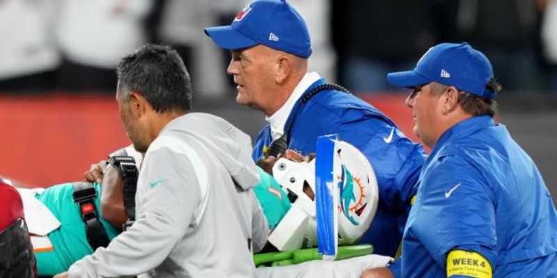 Tua Tagovailoa Injured During the Dolphins-Bengal Game