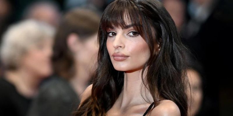 Emily Ratajkowski Appears to Come Out as Bisexual.